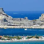 Bungalow Resort Ameglia Амелия